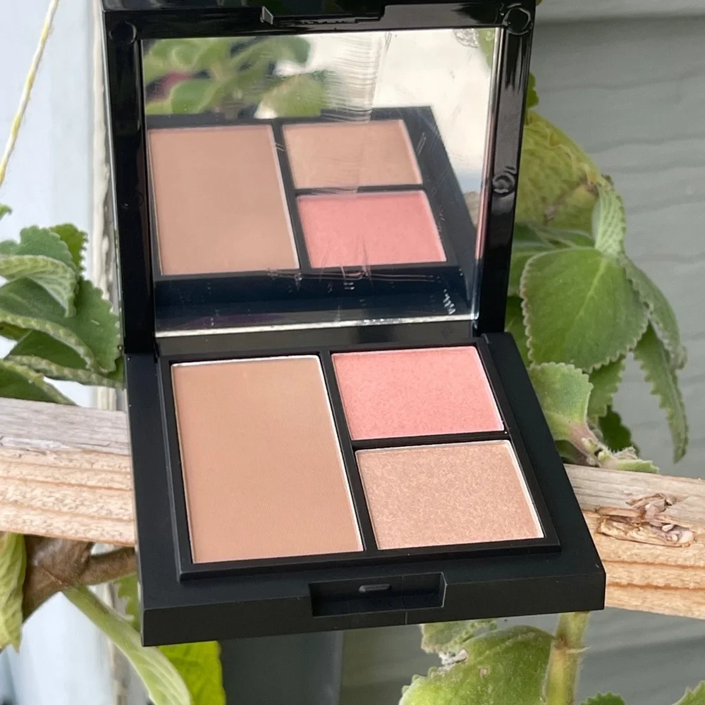 REINA REBELDE On Your Face Contour + Color Trío In Coqueta